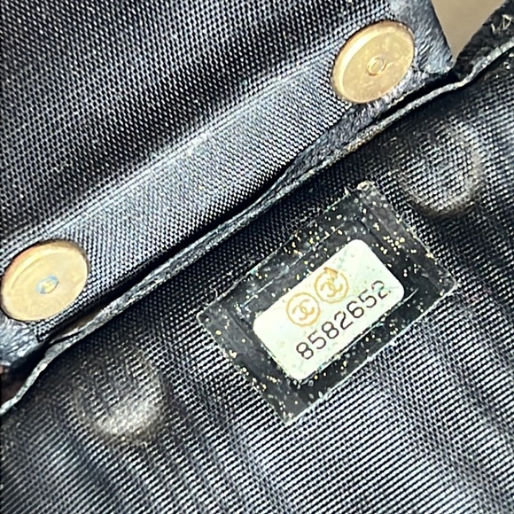 Auth. CHANEL Black Caviar Leather Six Key Holder Case Mini Wallet Case VTG - Picture 10 of 16